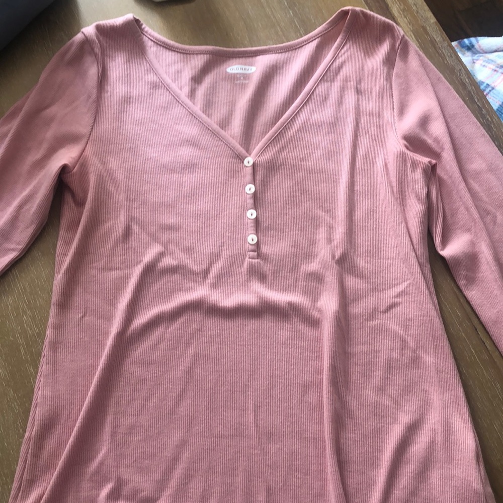 Super comfy ribbed quarter sleeve tee! 💕